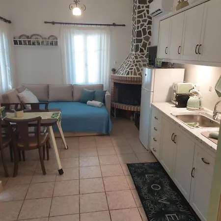 Mesa Vrisi *
