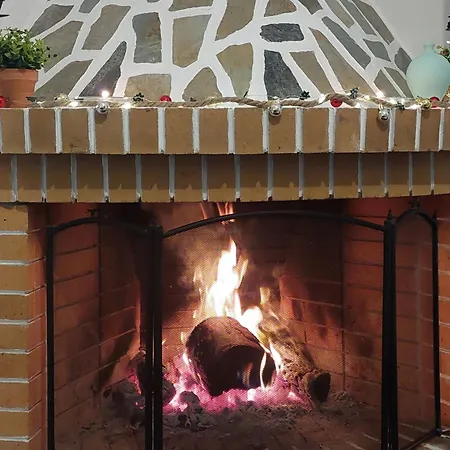 Mesa Vrisi * Aperion